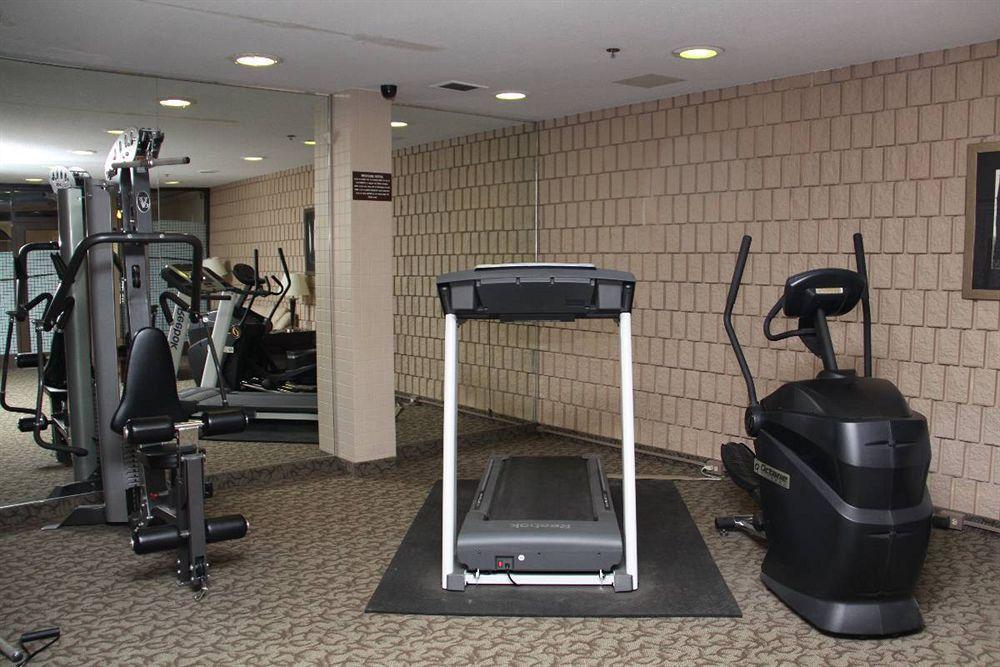 Argyll Plaza Hotel Edmonton Esterno foto