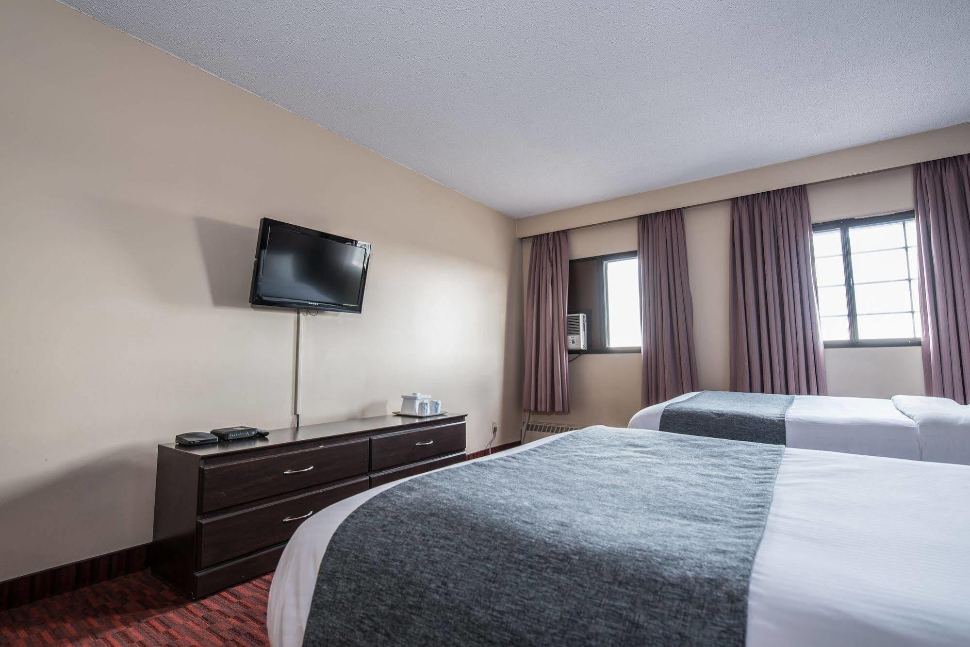 Argyll Plaza Hotel Edmonton Esterno foto
