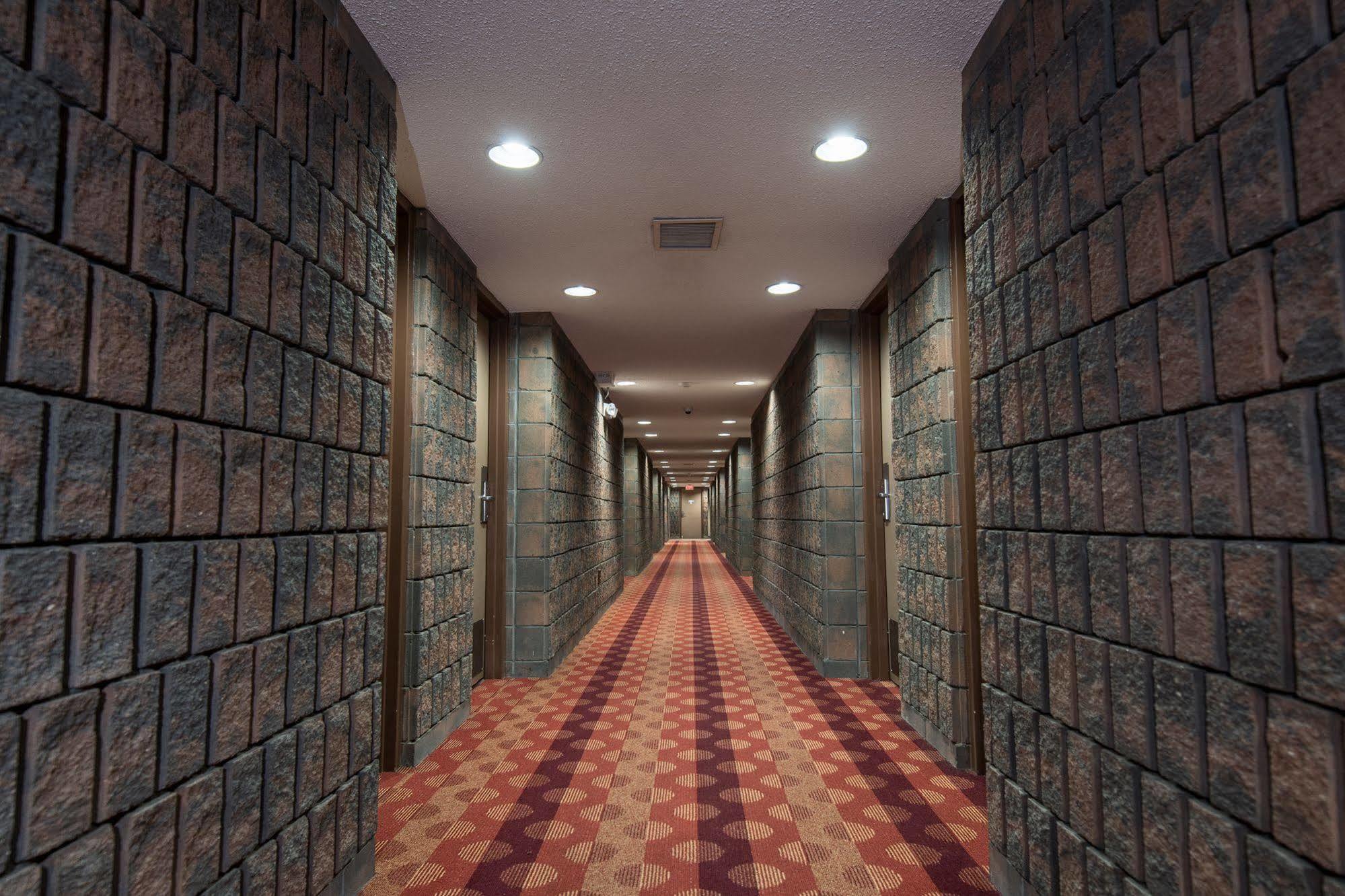 Argyll Plaza Hotel Edmonton Esterno foto