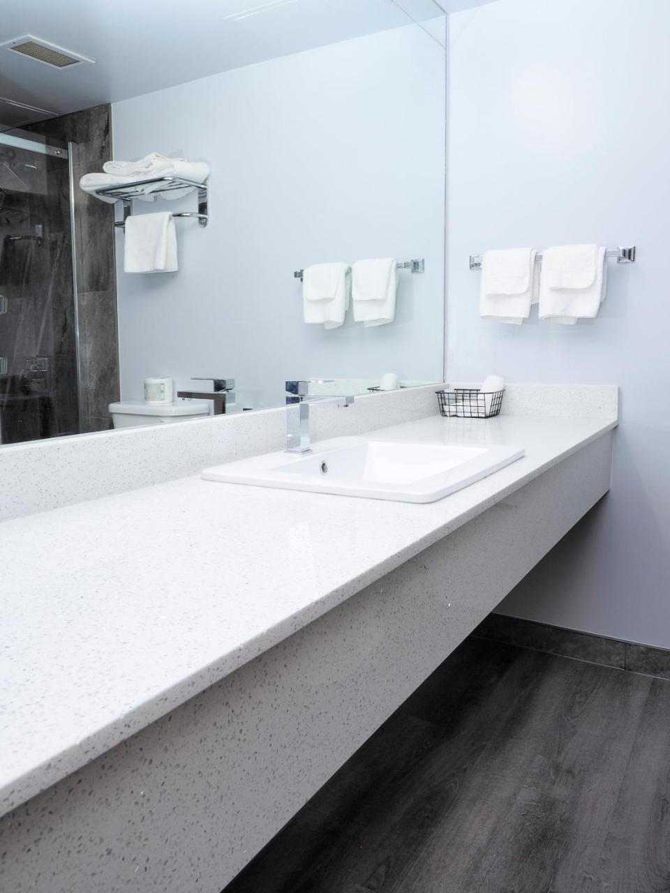 Argyll Plaza Hotel Edmonton Esterno foto